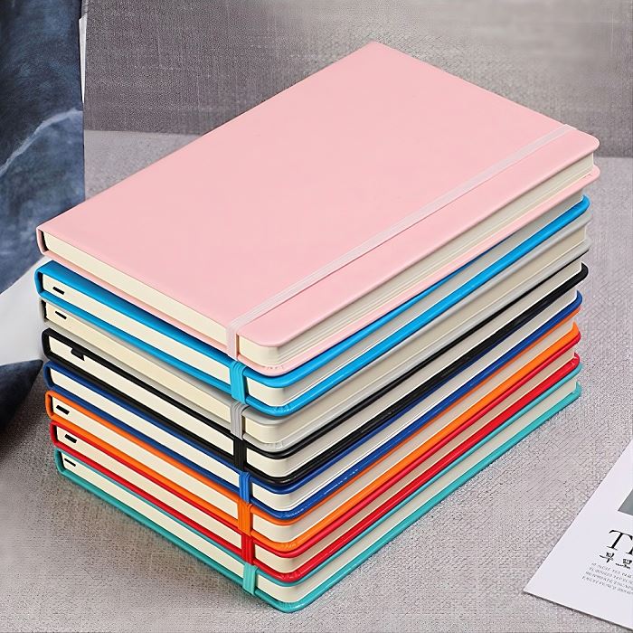 Personalizovaný kožený notebook